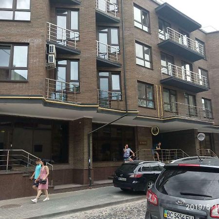 Balabana Red Apartment Львов Экстерьер фото