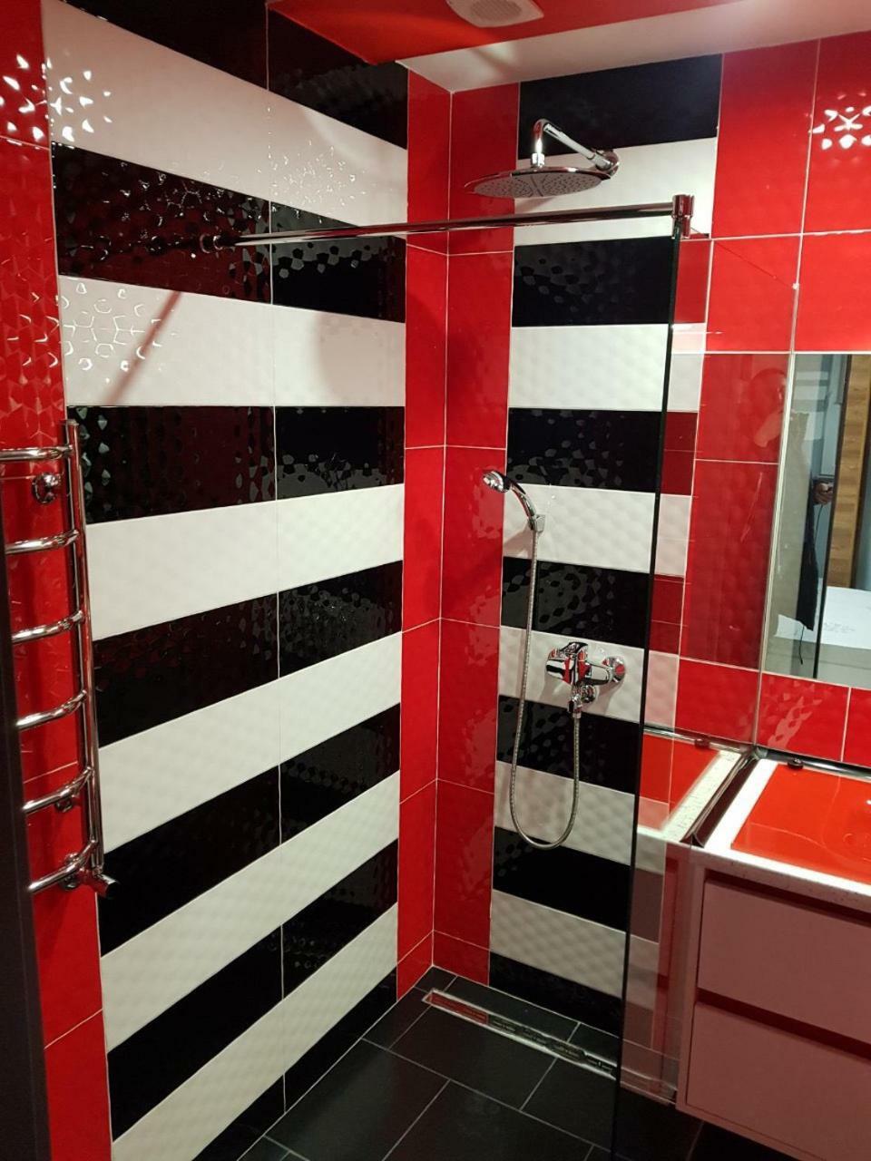 Balabana Red Apartment Львов Экстерьер фото
