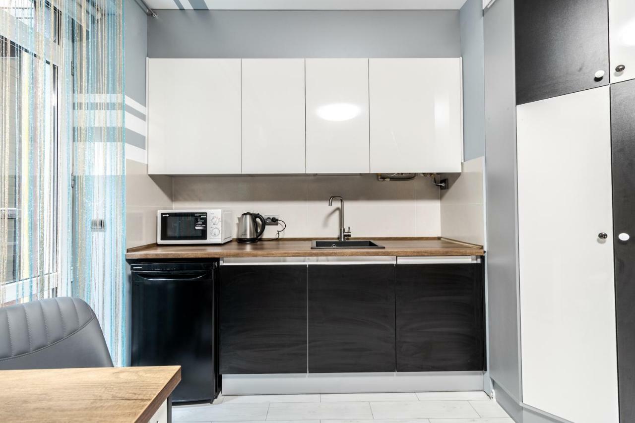 Balabana Red Apartment Львов Экстерьер фото