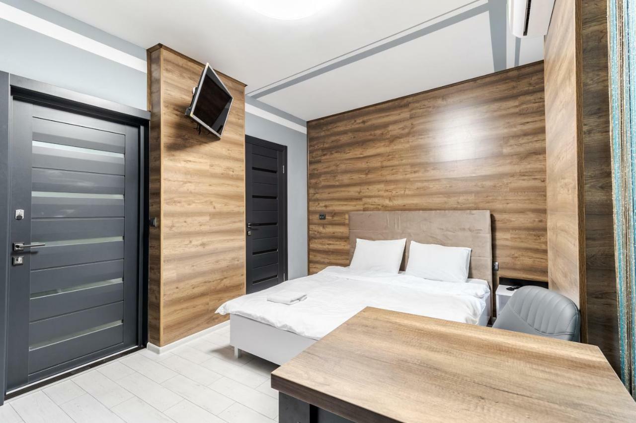 Balabana Red Apartment Львов Экстерьер фото